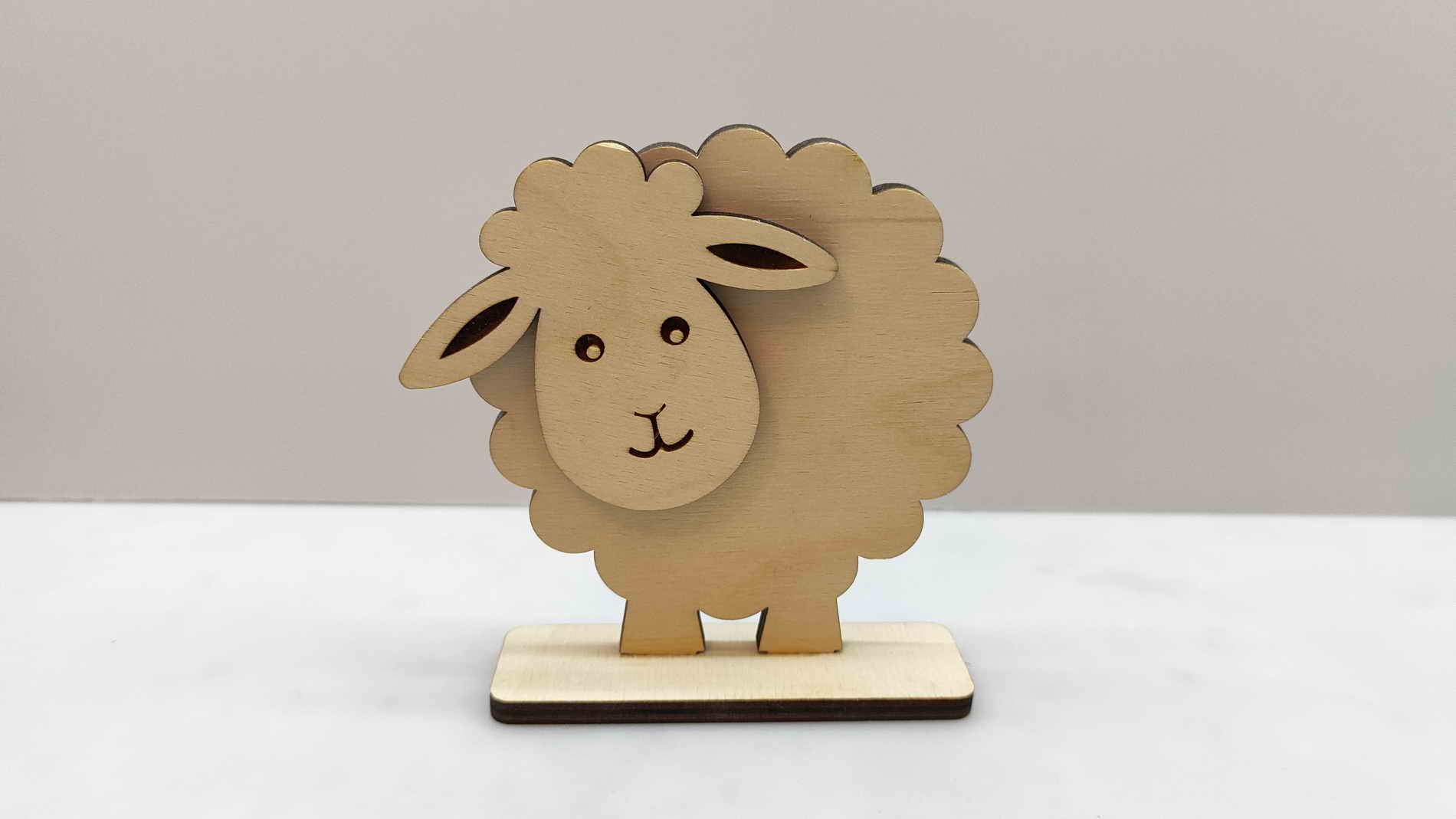 Ovečka z překližky